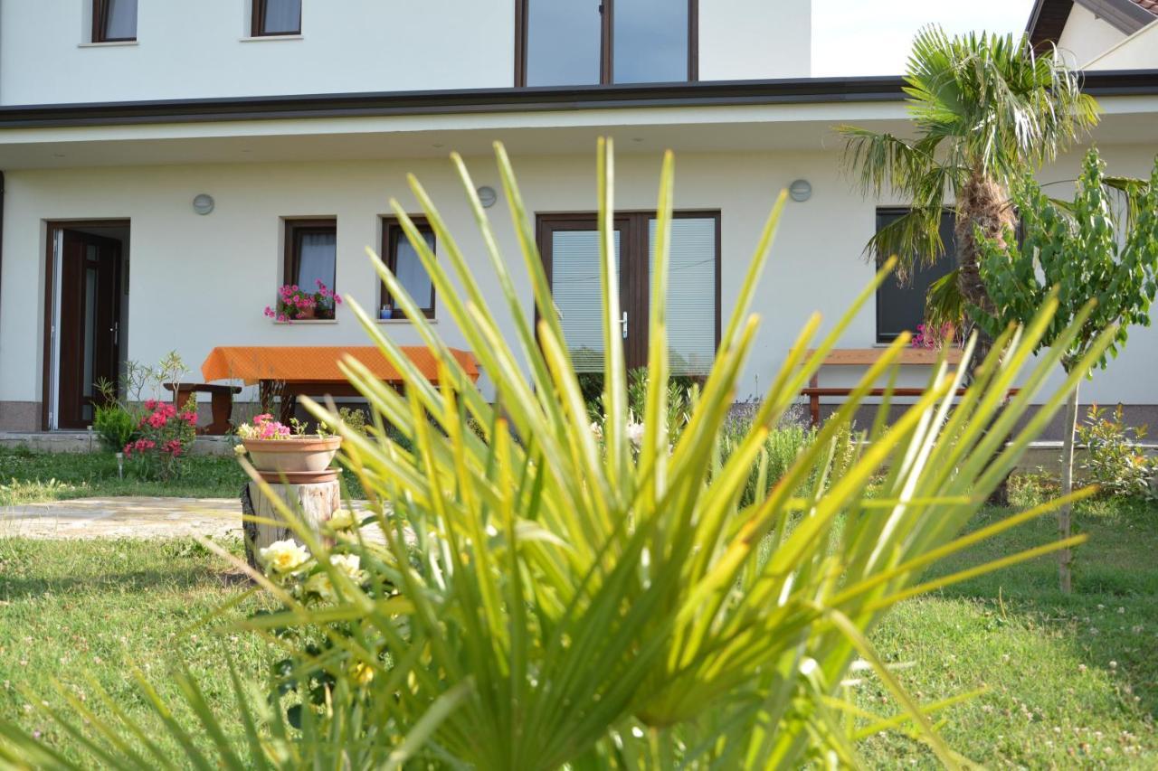 Vila Palma - App Palma & Room Figa Ankaran Luaran gambar